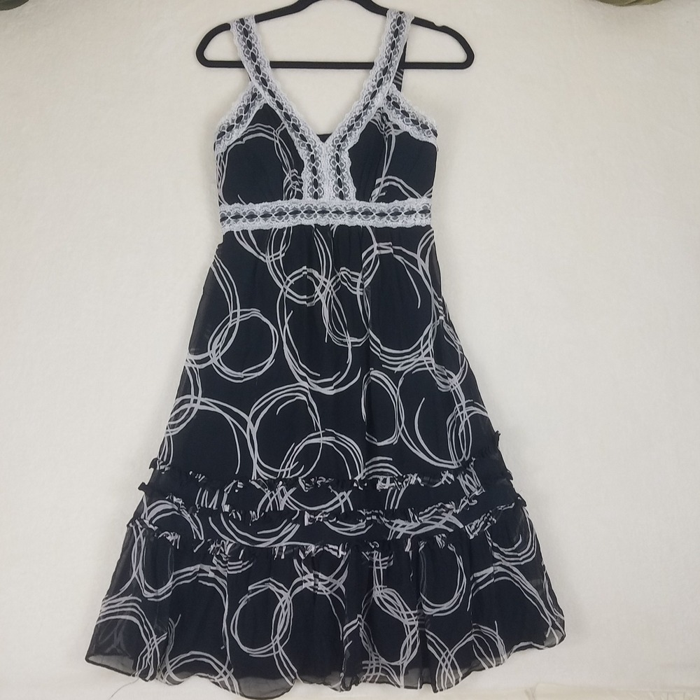 Sangria Silk Midi Dress Womens 8 Black White Swirl Lace Trim Ruffle Hem AWDJF781